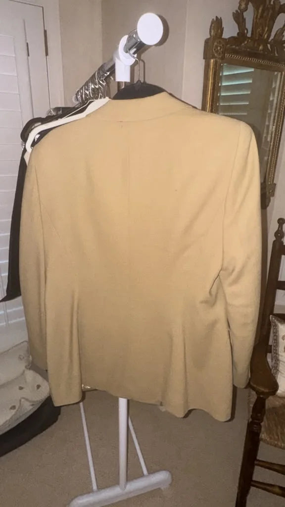 Ivory three-piece tailored suit back view | CCTwice luxury resale